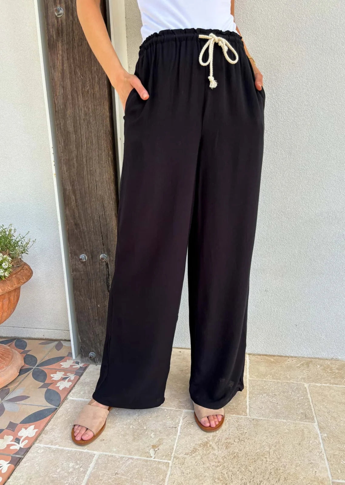 Linen Drawstring Pant - Black Bottoms